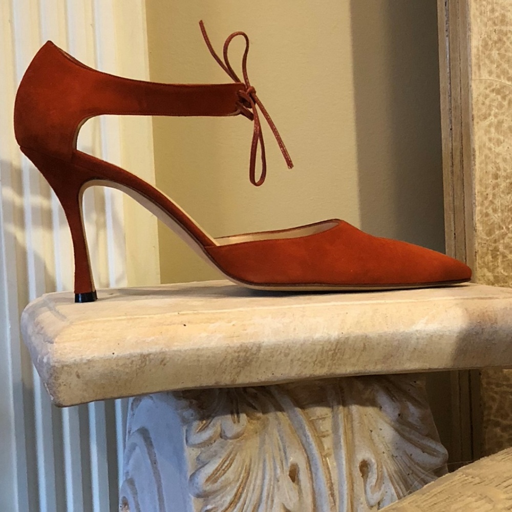 MANOLO BLAHNIK EU 39.5 US 9